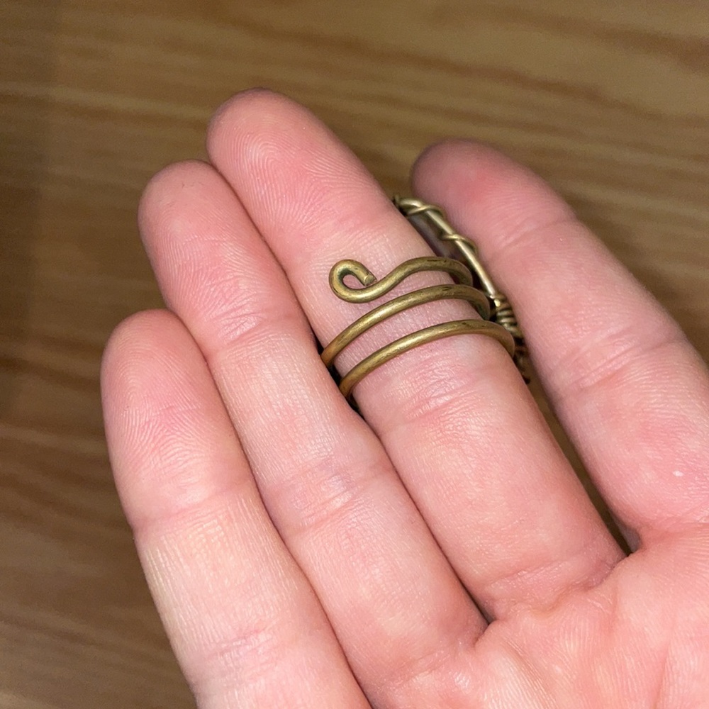 Purple stone ring - Picture 3 of 3